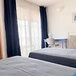 Appartamento Mareluce *