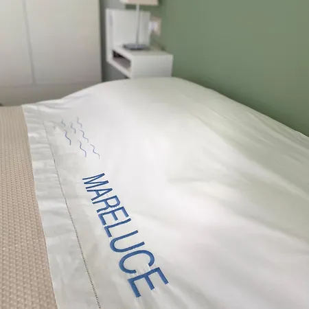 شقة Mareluce