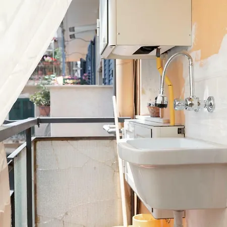 Mareluce يتوجاني