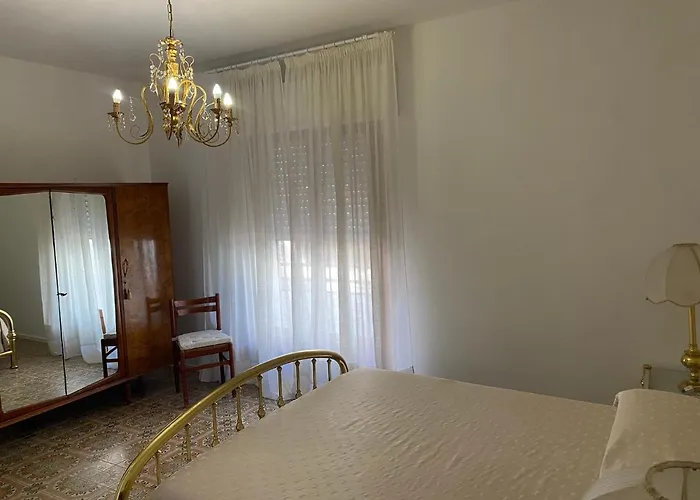 Apartament Mareluce *