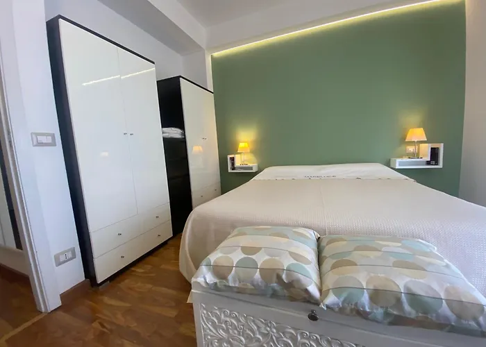 Apartament Mareluce *