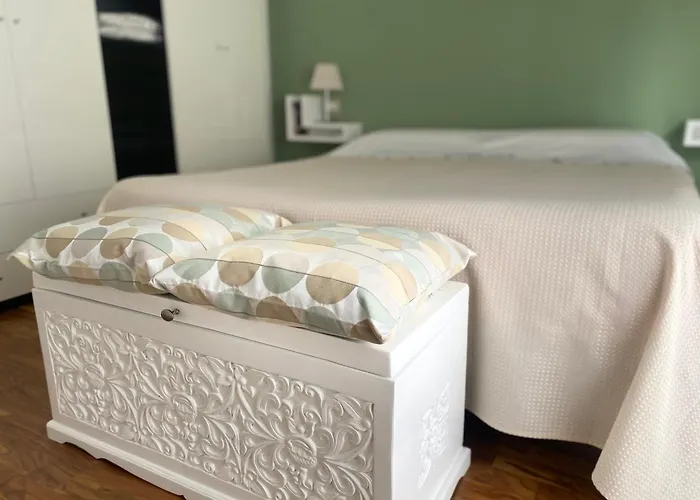 Mareluce Apartament *