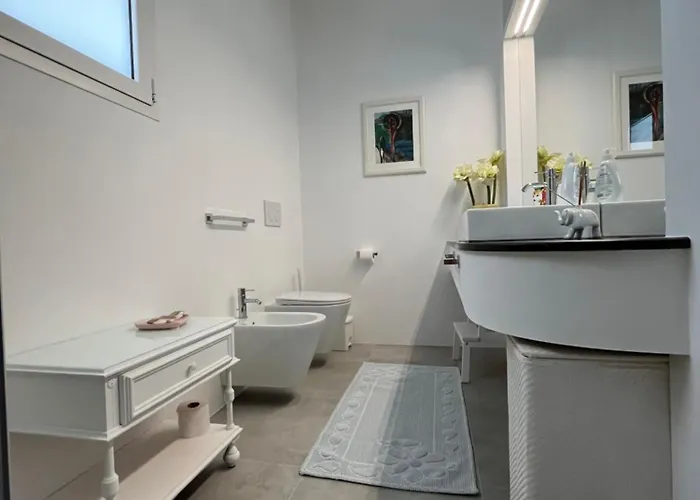 Apartament Mareluce *